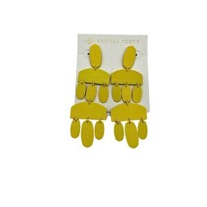 NWT Kendra Scott Emmet Chandelier
Earrings Yellow